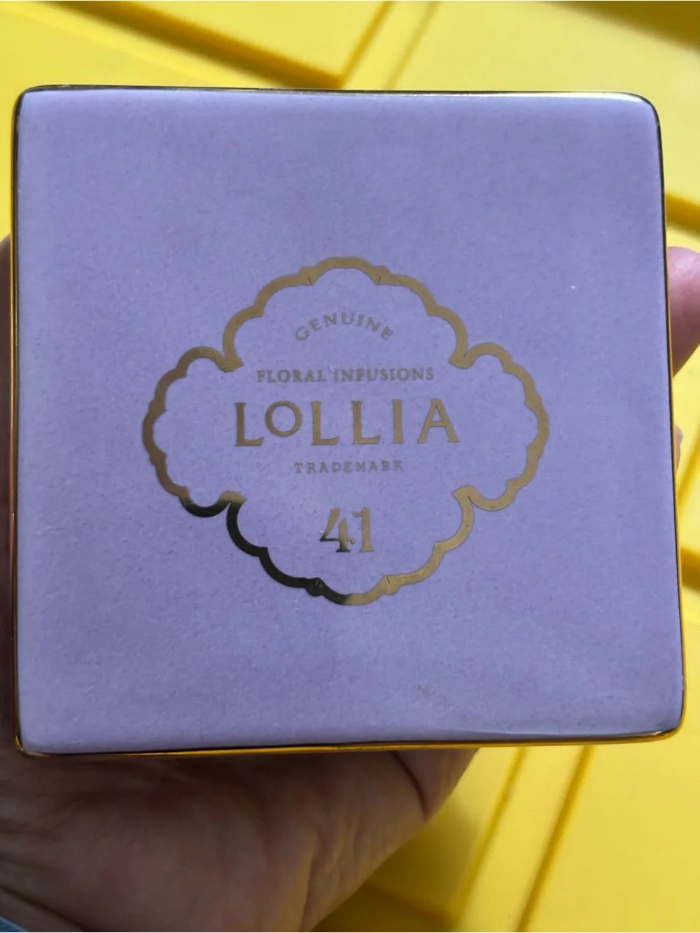 Anthropologie Lollia 41 by Margot Elena Bittersweet candle in Ceramic container